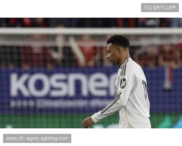 姆巴佩带伤作战真相西媒指皇马队医误诊膝盖影响球员状态与比赛